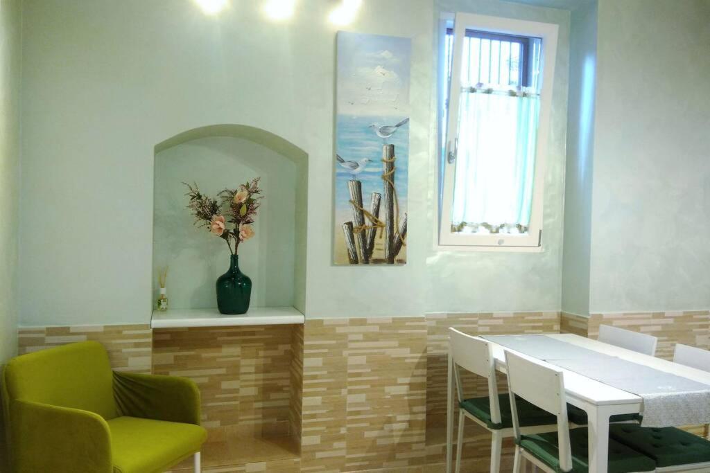 만프레도니아 Domus Elegans In Centro 빌라 외부 사진